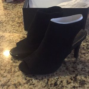 BRAND NEW Black Suede Heels